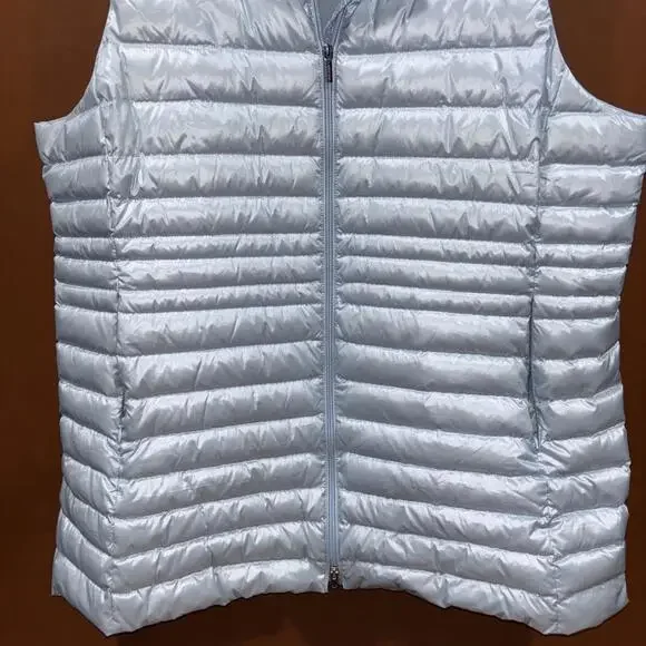 Lands' End Women's Silver Puffer Vest - Picture 3 of 10